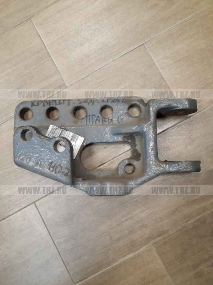 Кронштейн Т-150 гидрокрюка правый